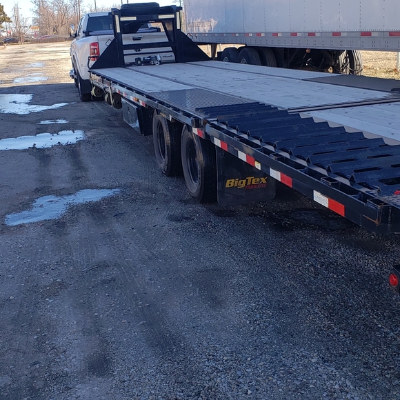 40 foot Trailer - Picture 2 of 2